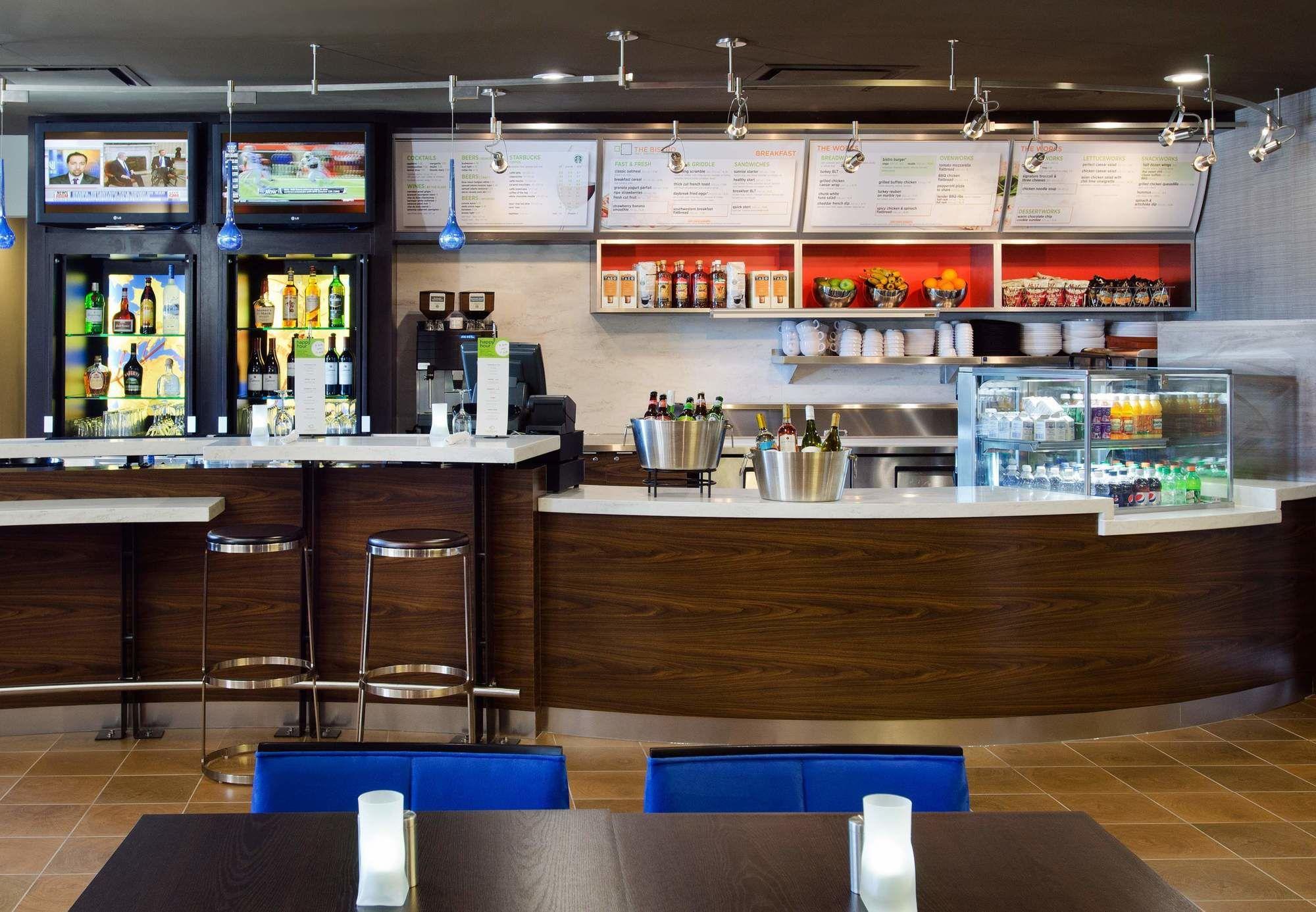 Courtyard St. Louis Airport/earth Hotel 3*